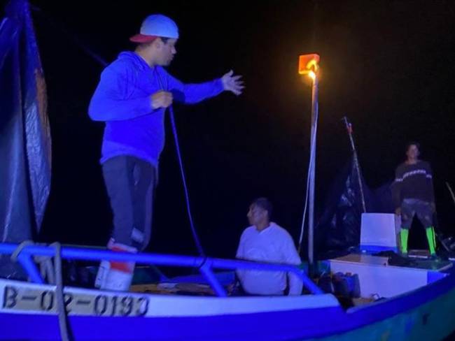 Tres extranjeros fueron rescatados en aguas del Pacífico