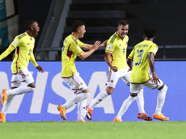 Selección Colombia Sub-20 celebra un gol en el Mundial (Photo by Tim Nwachukwu - FIFA/FIFA via Getty Images)
