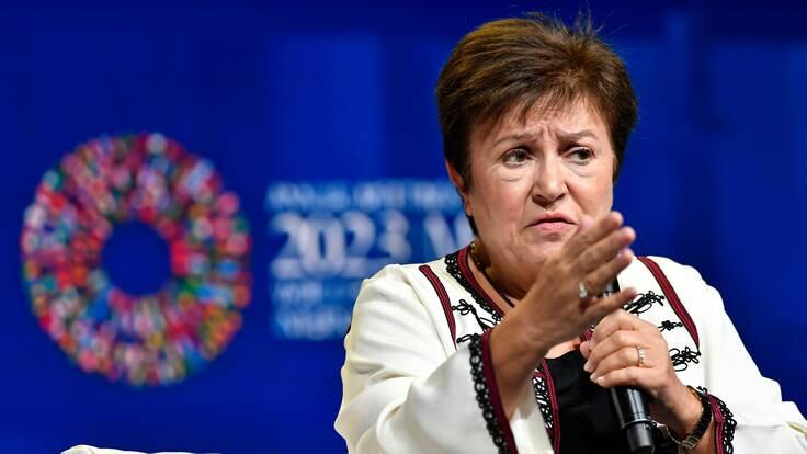 Marrakesh (Morocco), 12/10/2023.- IMF Managing Director Kristalina Georgieva speaks at a session during the fourth day of the 2023 Annual Meetings of the International Monetary Fund (IMF) and the World Bank Group (WBG) in Marrakesh, Morocco, 12 October 2023. This year&#039;s annual meetings, held from 09 to 15 October 2023, are joined by central bankers, ministers of finance and development, parliamentarians, private sector executives, representatives from civil society organizations and academics. (Marruecos) EFE/EPA/JALAL MORCHIDI