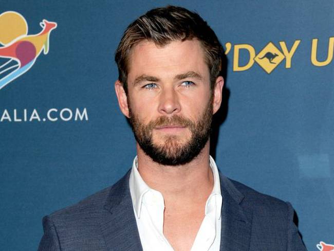 Chris Hemsworth le ofrece el viaje de su vida a un autoestopista americano