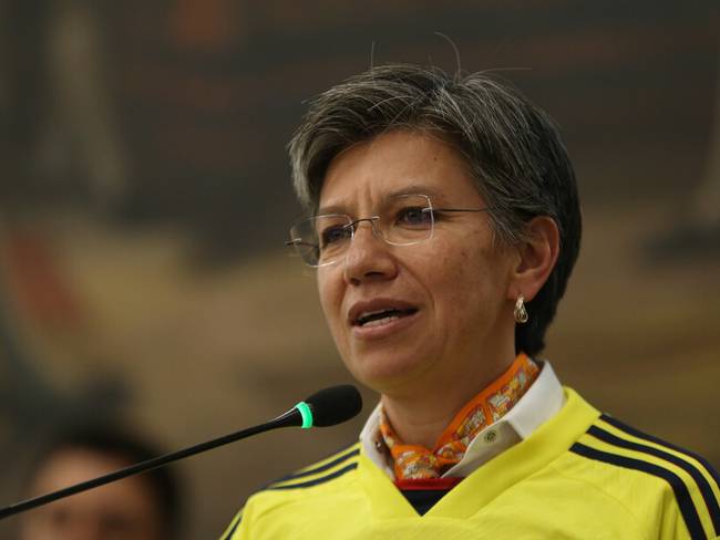 Procuraduría investiga a la alcaldesa Claudia López por hacinamiento en cárceles de Bogotá