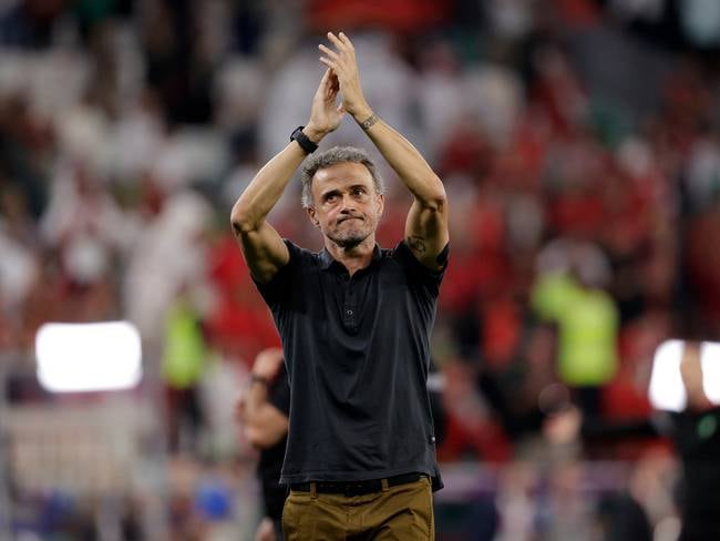 AL RAYYAN, QATAR - DECEMBER 6: Coach Luis Enrique of Spain disappointed  during the  World Cup match between Morocco  v Spain at the Education City Stadium on December 6, 2022 in Al Rayyan Qatar (Photo by David S. Bustamante/Soccrates/Getty Images)