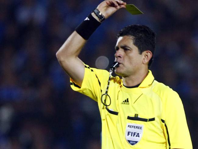 Aquí no ganan los árbitros, gana el fútbol: Óscar Julian Ruiz