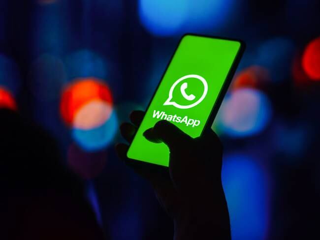 BRAZIL - 2022/10/17: In this photo illustration, the WhatsApp logo is displayed on a smartphone screen. (Photo Illustration by Rafael Henrique/SOPA Images/LightRocket via Getty Images)