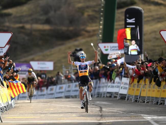 Remco Evenepoel se quedó con la tercera etapa de la Vuelta a Cataluña. (Photo by David Ramos/Getty Images)