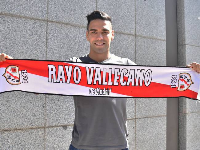 Falcao García confirmando su fichaje con el Rayo Vallecano en 2021