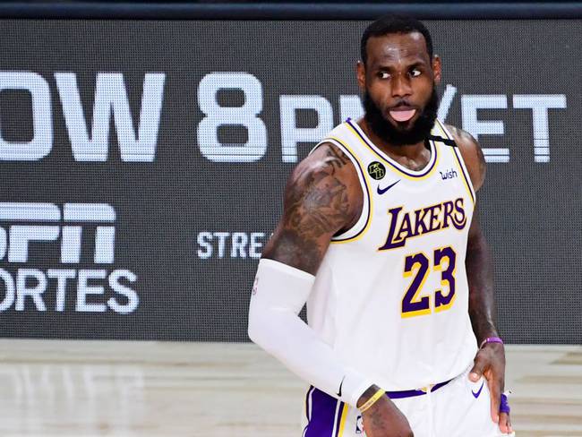 LeBron James estará dos años más con los Lakers a cambio de una millonada