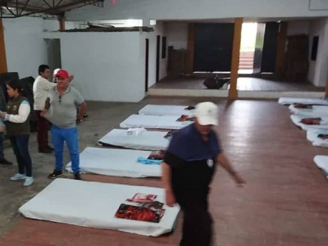 Más de 250 desplazados por fuertes combates en zona rural de Silvia, Cauca