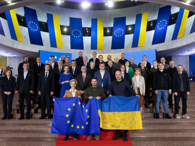 Encuentro entre autoridades europeas y gobierno ucraniano en Kiev.
(Foto: Cortesía presidencia Ucrania).