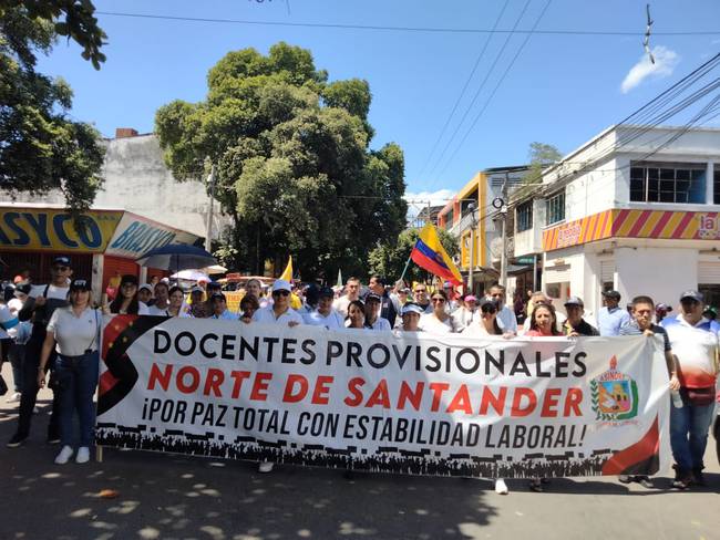 Docentes provisionales de Norte de Santander buscan reunirse con el presidente Gustavo Petro