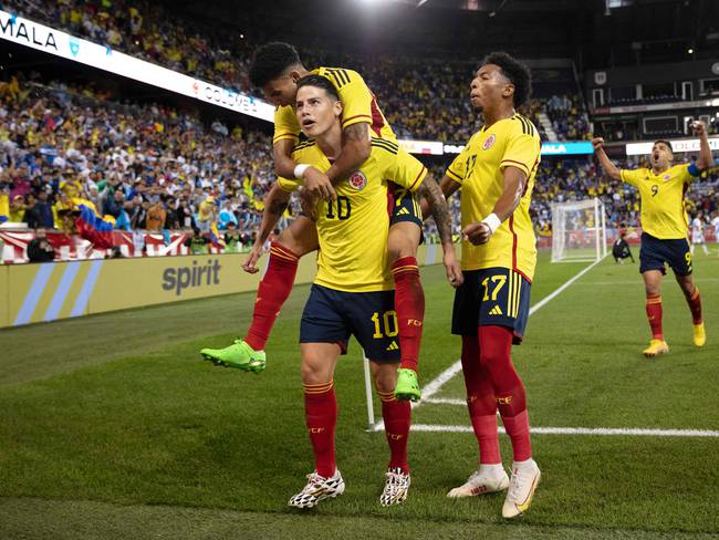 James Rodriguez gol en Colombia vs Guatemala