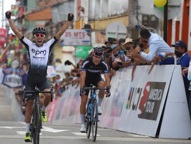 Aldemar Reyes, ganador de la etapa 5 de la Vuelta a Colombia