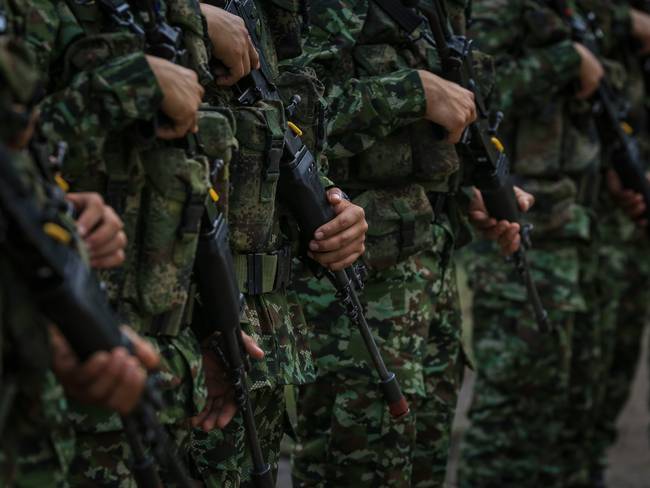 Miembros del Ejército de Colombia participan en el entrenamiento-preparación de las Unidades de Operaciones de Fuerzas Especiales, el 5 de agosto de 2022. Foto de Juancho Torres/Agencia Anadolu vía Getty Images.