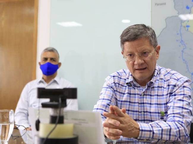 Hospitalizan al gobernador (e) de Antioquia por insuficiencia respiratoria