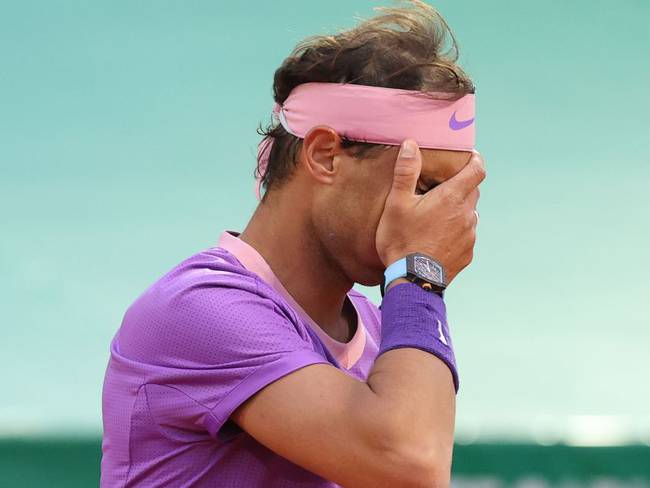 Rafael Nadal se lamenta tras la derrota ante Andrey Rublev.