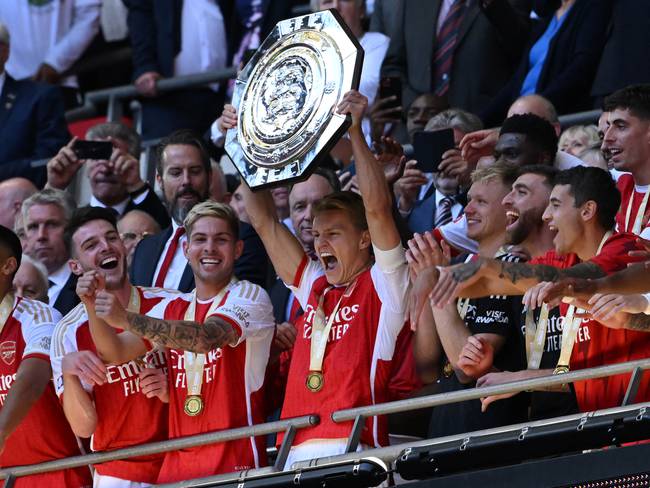 Arsenal se proclamó campeón de la Community Shield. (Photo by JUSTIN TALLIS/AFP via Getty Images)