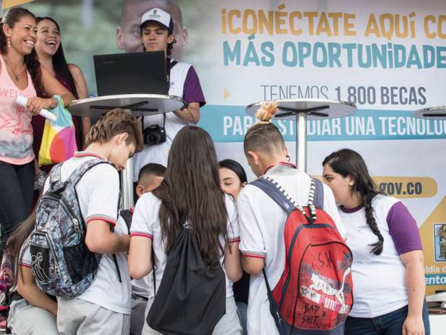 40 personas serán becadas para el primer posgrado de la Ciudadela Digital @Medellín