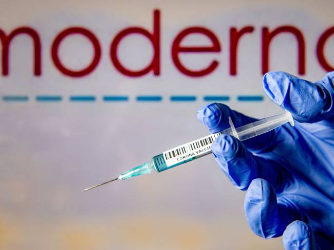 Vacuna de Moderna otorga inmunidad contra COVID-19 por 3 meses