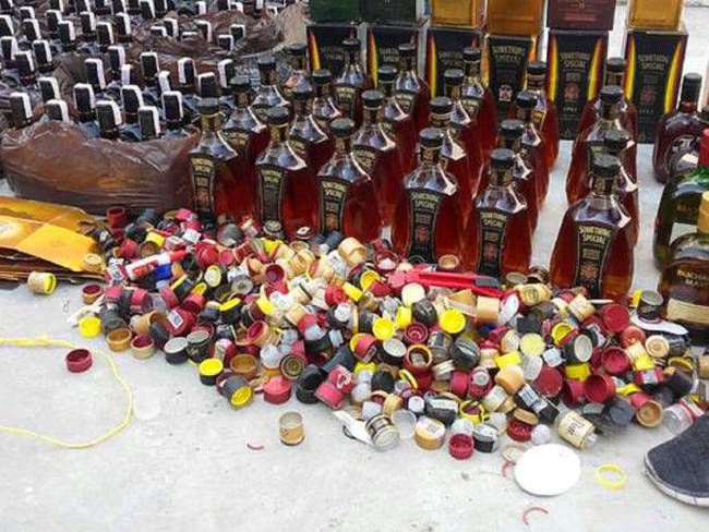 24.457 botellas y cigarrillos de contrabando destruyeron las autoridades en Quindío en 2017