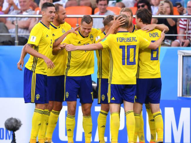Suecia golea a México pero ambos avanzan a los octavos de final