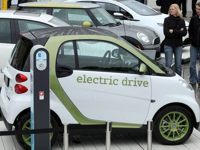 Por ley se promoverá el uso de vehículos eléctricos