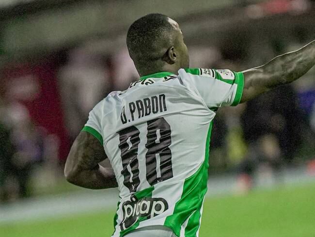 Dorlan Pabón celebra su gol ante Águilas Doradas en Rionegro / Twitter: @nacionaloficial.
