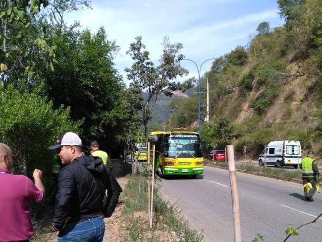 Atracan pasajeros de bus que cubría ruta Girón - Cabecera