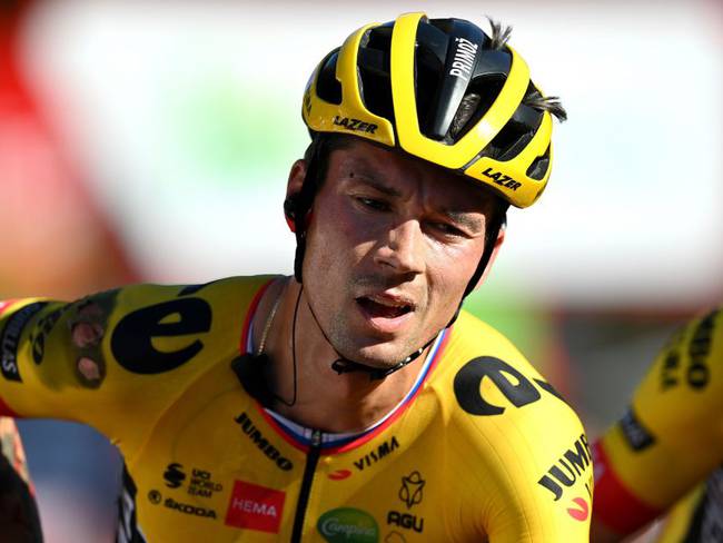Primoz Roglic tras la caída en la etapa 16 de la Vuelta España