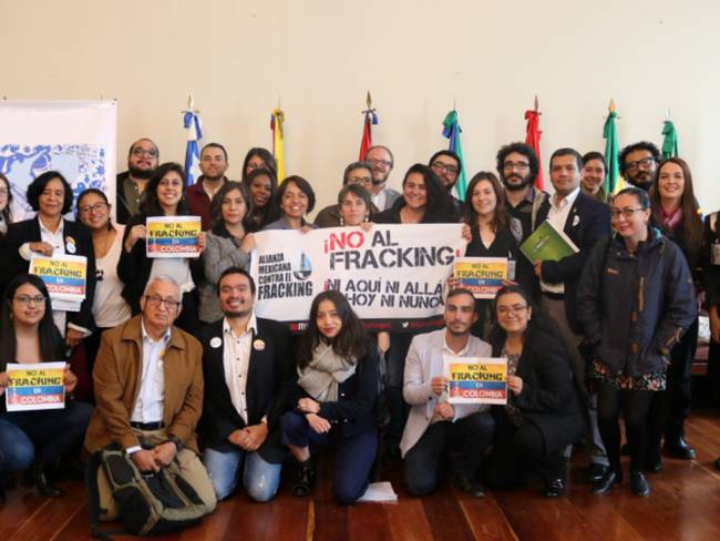Ambientalistas internacionales piden prohibición del fracking en Colombia