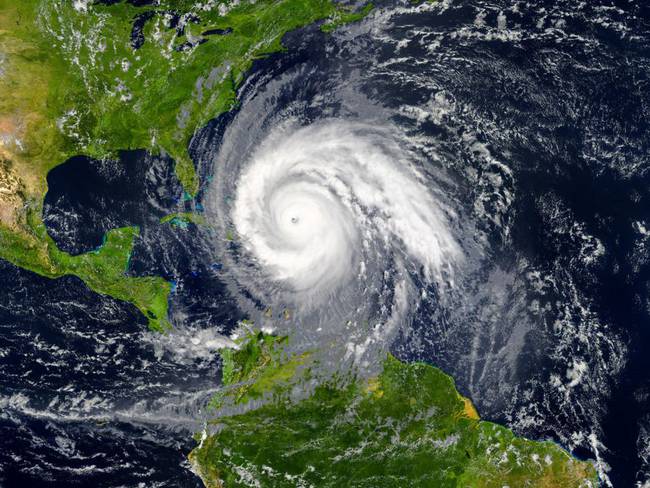 Ojo del huracán IOTA pasa a 20 kilómetros de Providencia