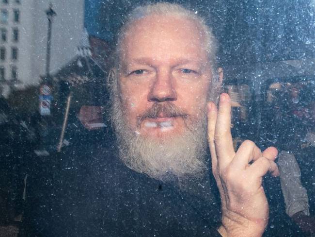 La puja por la extradición de Julian Assange