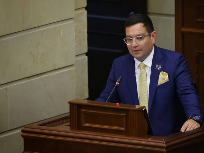 Representante del Centro Democrático, Óscar Villamizar, fue elegido como nuevo presidente de la Comisión de Acusaciones de la Cámara 