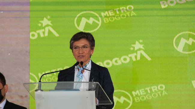 La alcaldesa de Bogotá en la presentación del metro de la ciudad