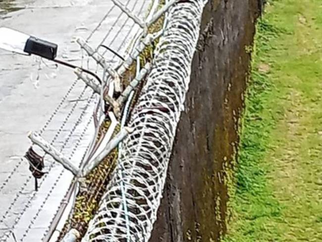 Muro de la cárcel de Villavicencio está a punto de caerse