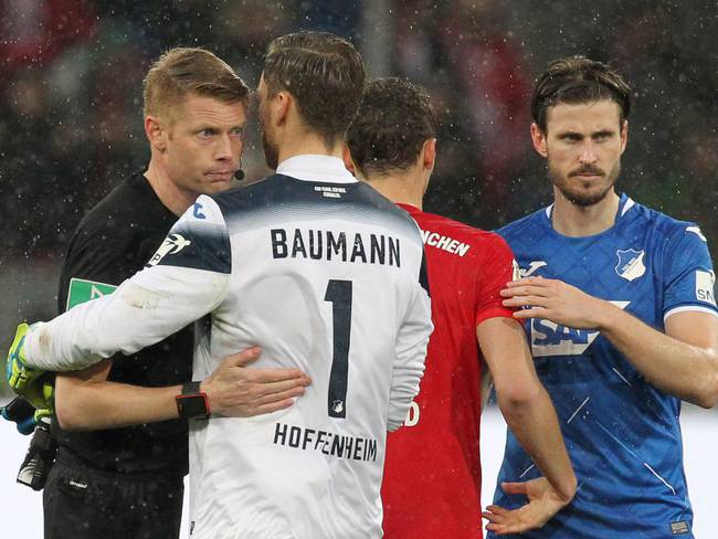 Histórico: ¡Bayern y Hoffenheim dejaron de jugar en señal de protesta!