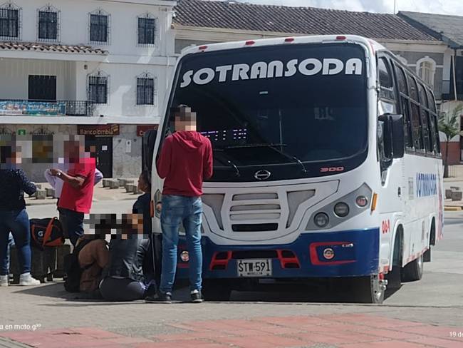 En paro una ruta de buses en Nariño- foto referencia Julián Ramírez