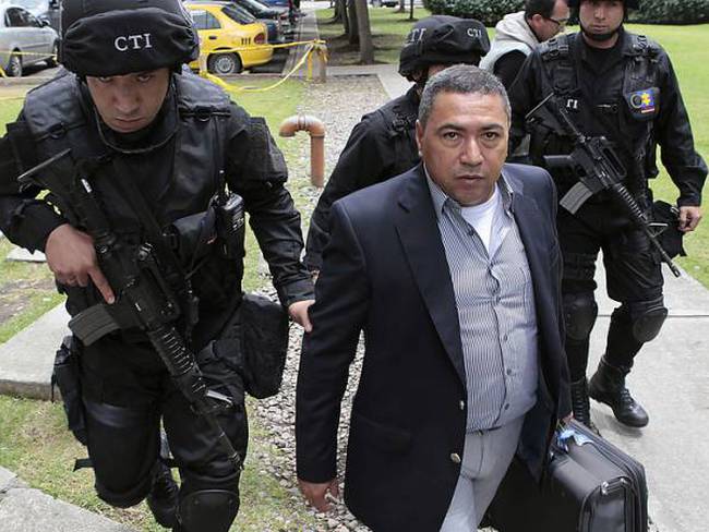 En firme condena de seis años de prisión contra el excongresista Carlos Escobar por parapolítica