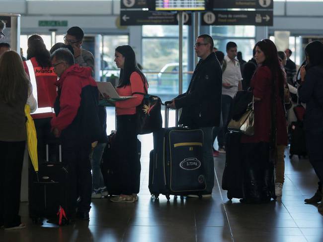 La Aerolínea LASER AIRLINES anuncia vuelo diario entre Bogotá y Caracas