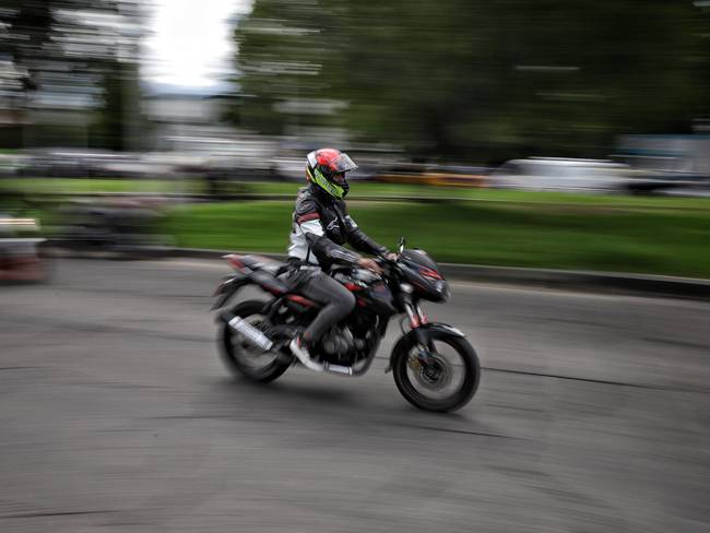 Imagen de referencia de una moto en Bogotá. (Colprensa - Álvaro Tavera)