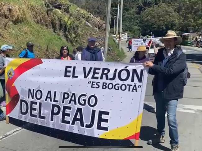 Protestas en el peaje del Alto de Patios en la vía a La Calera