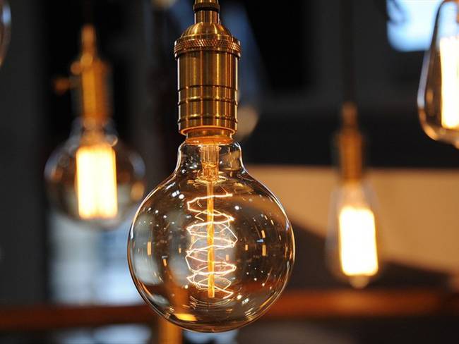 Once usuarios siguen sin servicio de energía por falta de autorización de las autoridades locales y departamentales. Foto: Getty Images