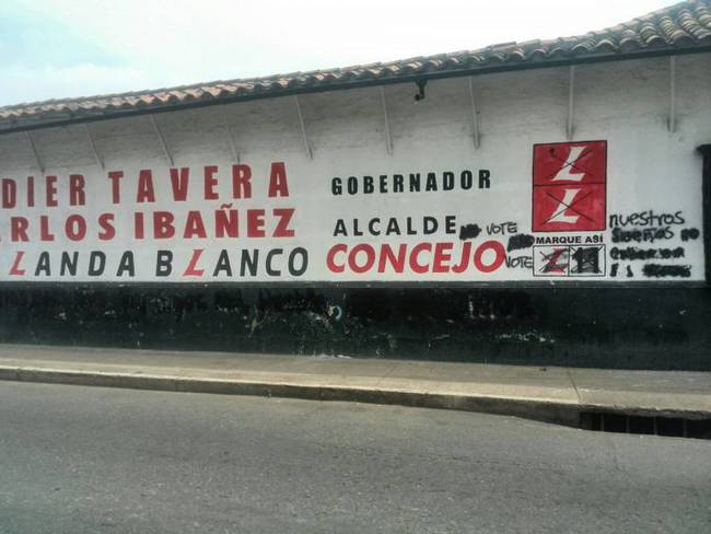 Atacan sede política en centro de Bucaramanga
