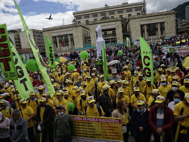 Juan Manuel Santos denuncia pagos de centrales obreras para apoyar proyectos de Gobierno