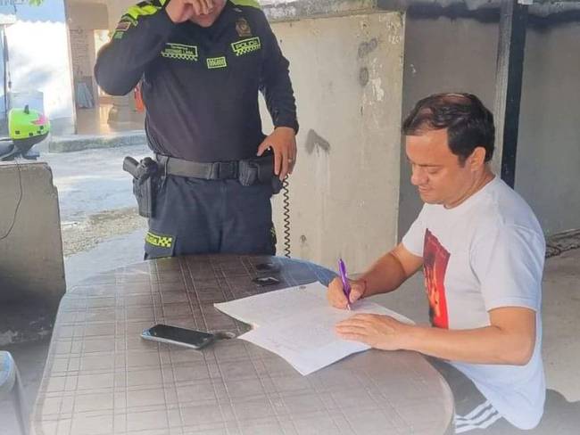 El alcalde de Corozal se notificó del arresto en la estación de Policía de Corozal. Foto / cortesía MVB