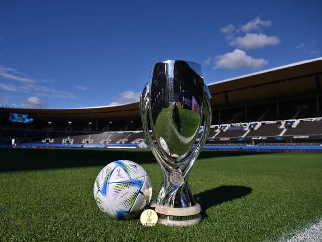 Trofeo de la Supercopa de Europa edición 2022 (Foto de Oliver Hardt - UEFA/UEFA via Getty Images)