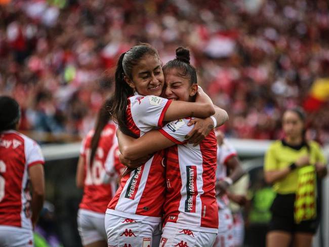 Karla Viancha y Daniela Garavito, campeonas con Independiente Santa Fe / Instagram: @danielagaravitoo