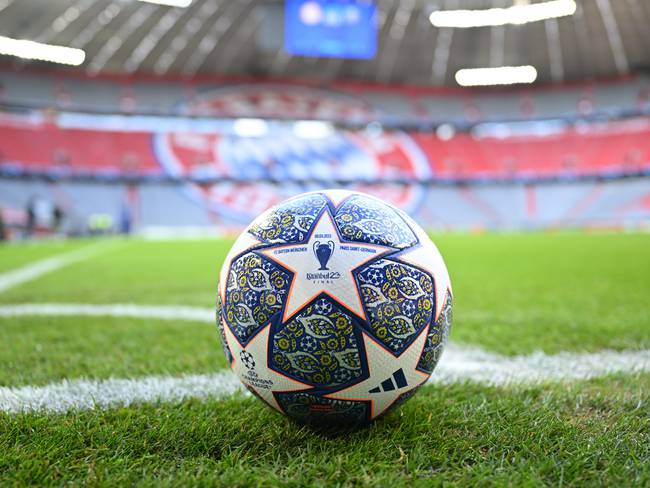 MUNICH, GERMANY - MARCH 08: The adidas match ball is seen prior to the UEFA Champions League round of 16 leg two match between FC Bayern München and Paris Saint-Germain at Allianz Arena on March 08, 2023 in Munich, Germany. (Photo by Sebastian Widmann - UEFA/UEFA via Getty Images)