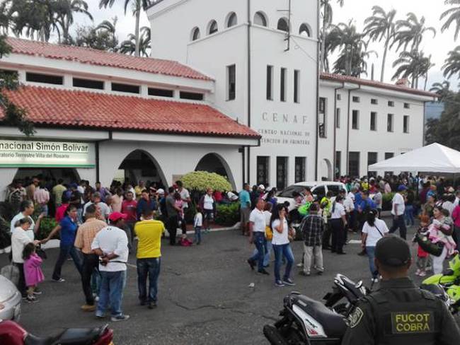 Venezolanos tendrán que cruzar la frontera con pasaporte