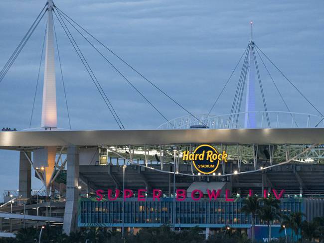 El Hard Rock Stadium, escenario donde se llevará a cabo la edición 54 del Super Bowl.
