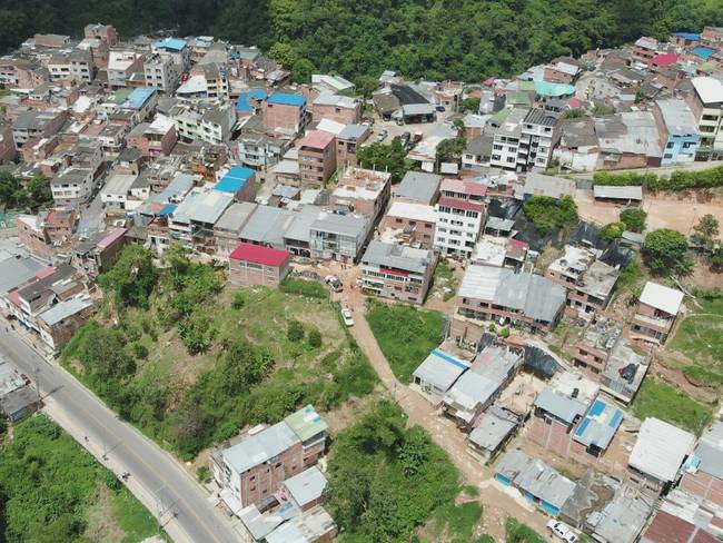 Por riesgo, reubican a 15 familias en Bucaramanga